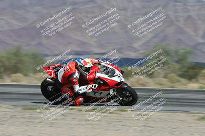 media/Nov-16-2025-Race Pace (Sun) [[8c5fa54630]]/Non Verified Riders (1st 20 Minutes)/3-Turn 3 Inside (11am)/